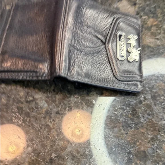 Vintage Coach Black Leather Wallet with Silver Accents - Picture 3 of 10